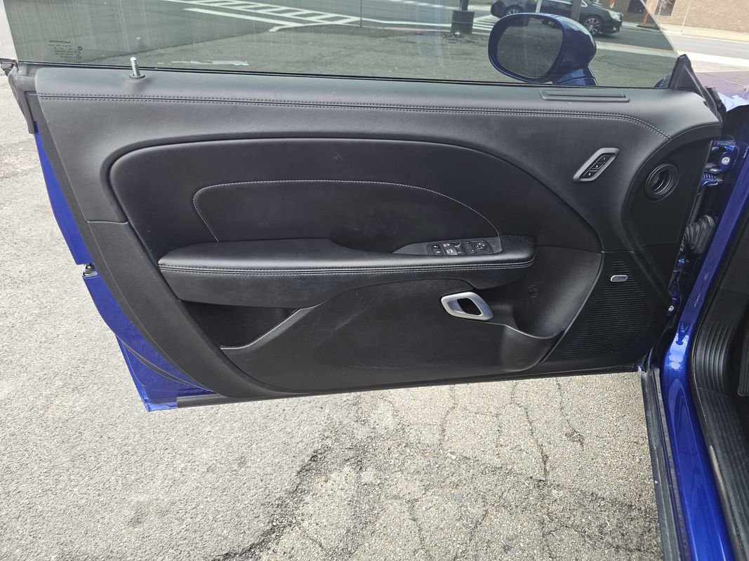 Used 2022 Dodge Challenger GT w/ Plus Package image 18