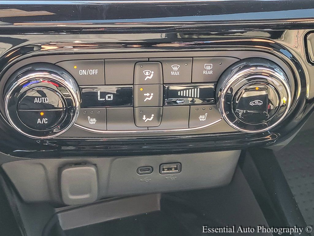 New 2026 Chevrolet Trax RS w/ Sunroof Package image 15