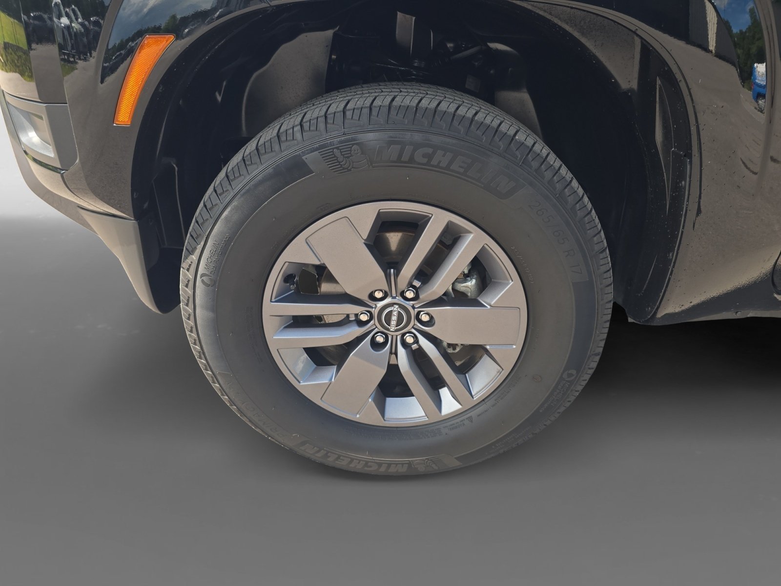 Certified 2025 Nissan Frontier SV AWD/4WD image 10