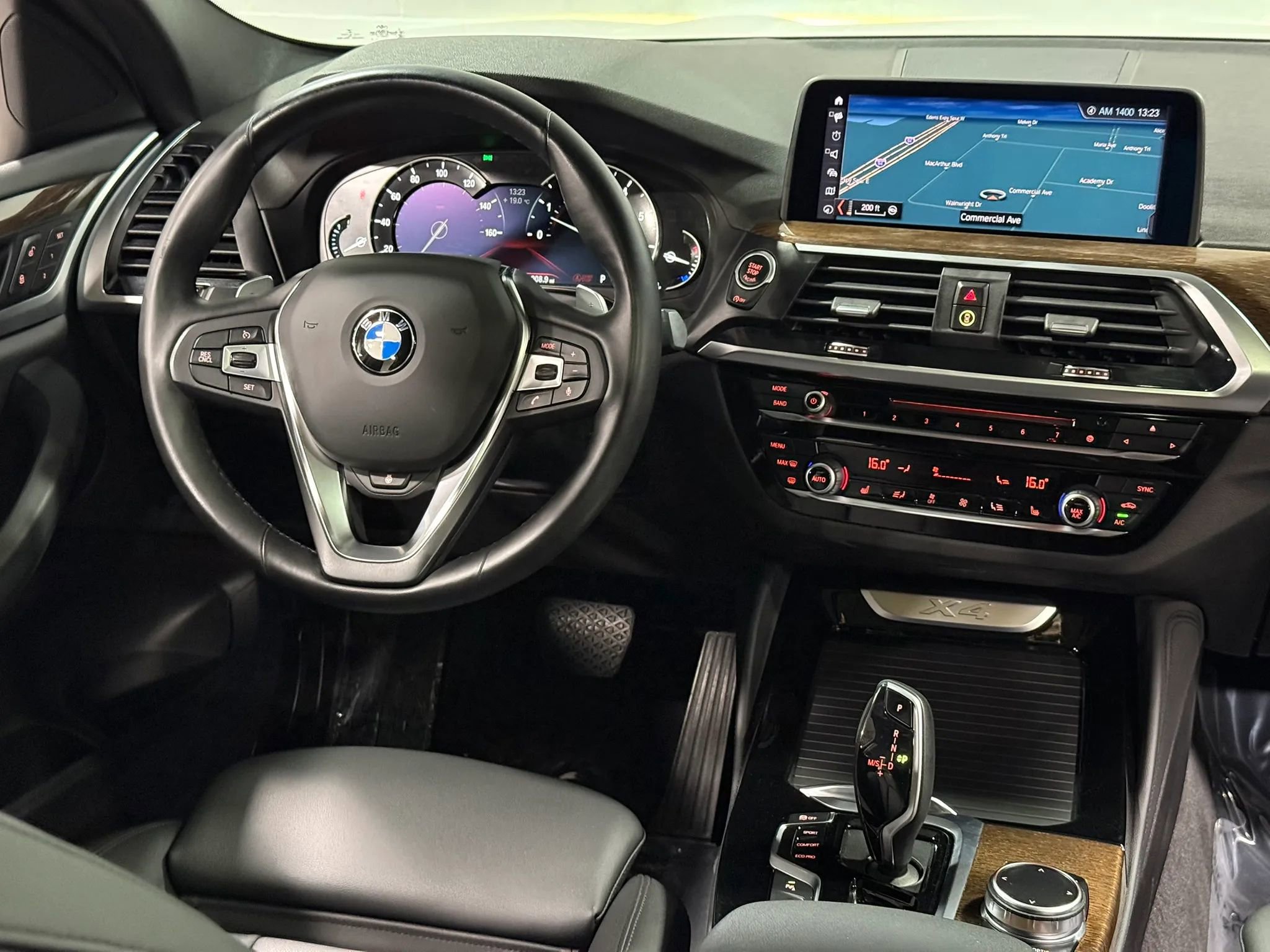 Used 2019 BMW X4 xDrive30i AWD/4WD image 23