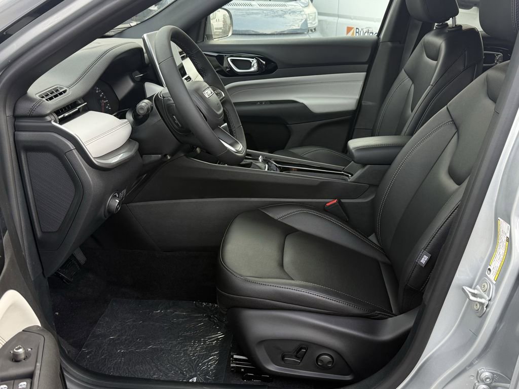 New 2026 Jeep Compass Limited image 11