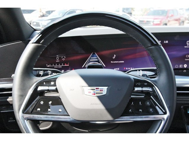 Used 2025 Cadillac Escalade ESV Sport AWD/4WD image 17