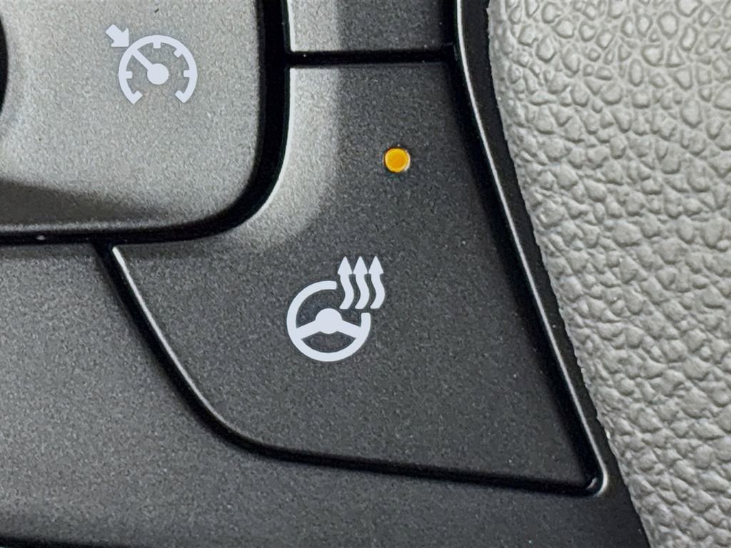 New 2026 Chevrolet Trax ACTIV w/ Sunroof Package image 33