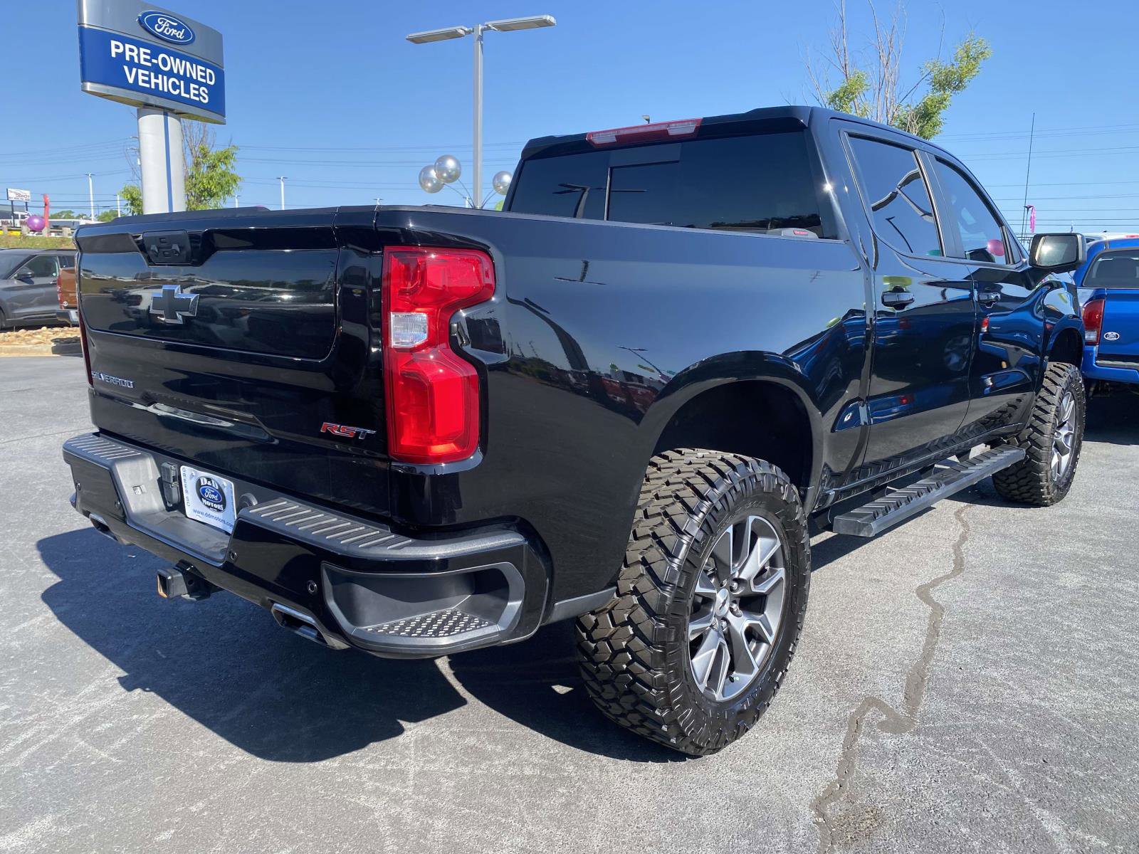 Used 2024 Chevrolet Silverado 1500 RST w/ RST All Star Premium Package AWD/4WD image 7