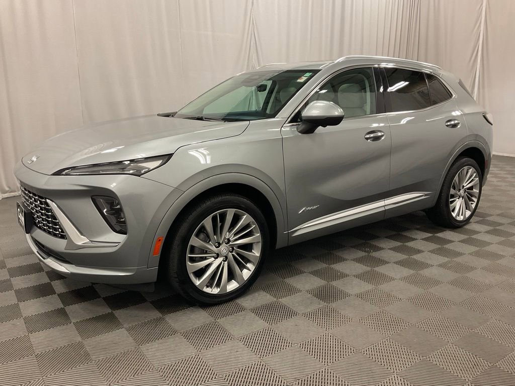 Used 2024 Buick Envision Avenir AWD/4WD image 5