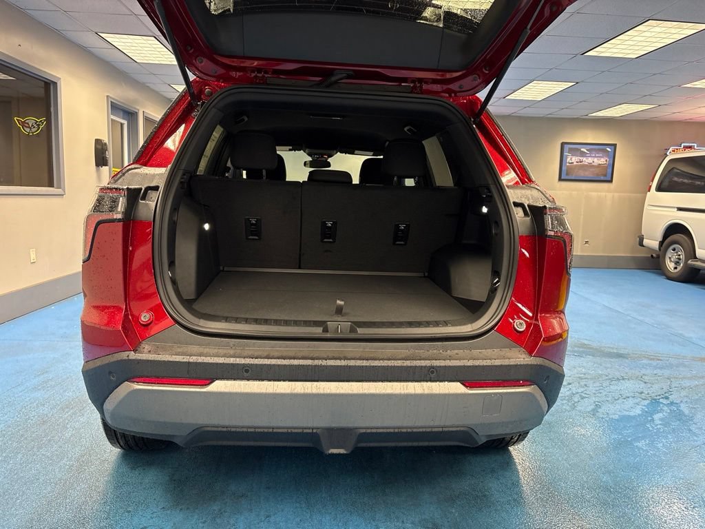 New 2026 Chevrolet Equinox LT FWD image 8