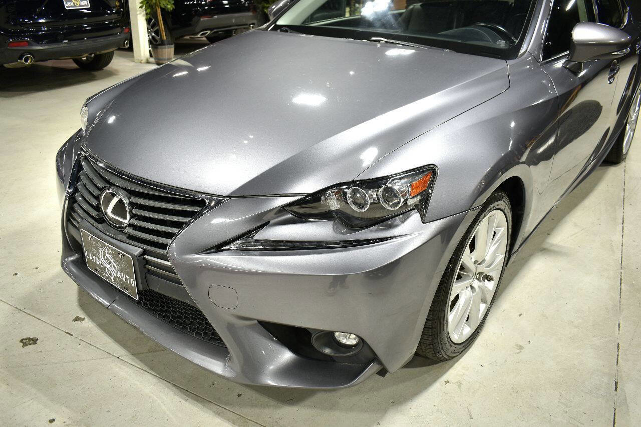 Used 2016 Lexus IS 300 Base AWD 4dr Sedan w/ Premium Package image 11