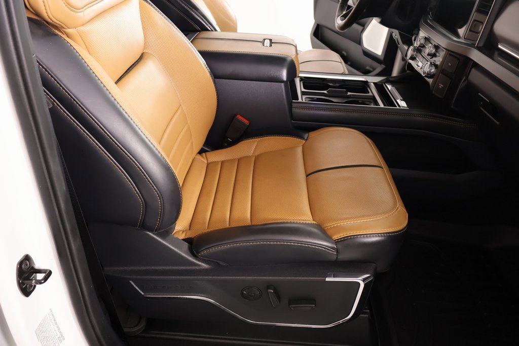 Used 2024 Ford F350 Platinum w/ FX4 Off-Road Package image 14