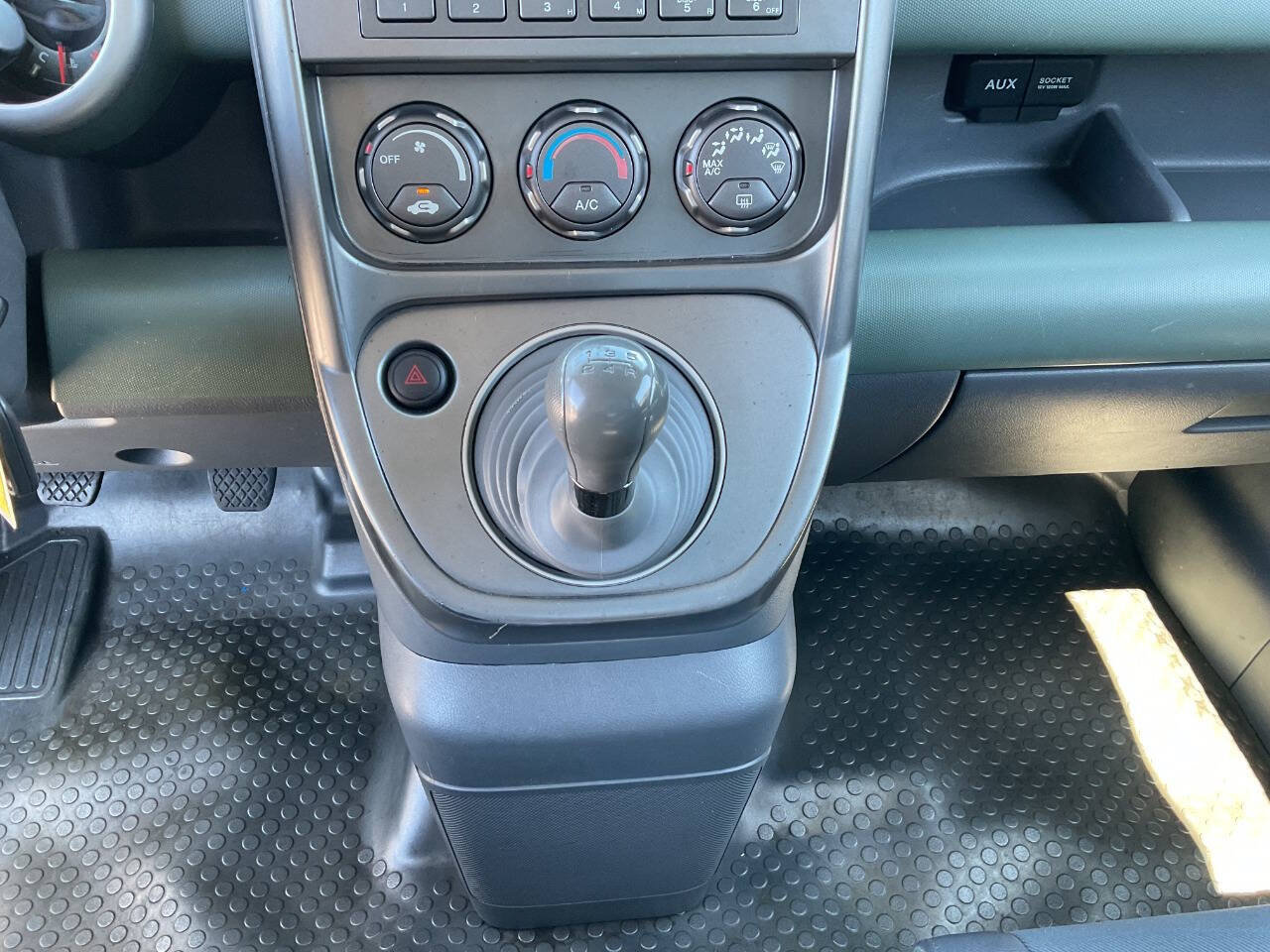 Used 2004 Honda Element EX image 20
