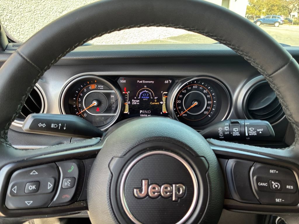 Used 2023 Jeep Wrangler Sport S image 11