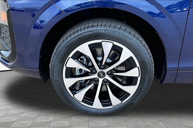 New 2026 Audi Q3 quattro 2.0T AWD/4WD image 8