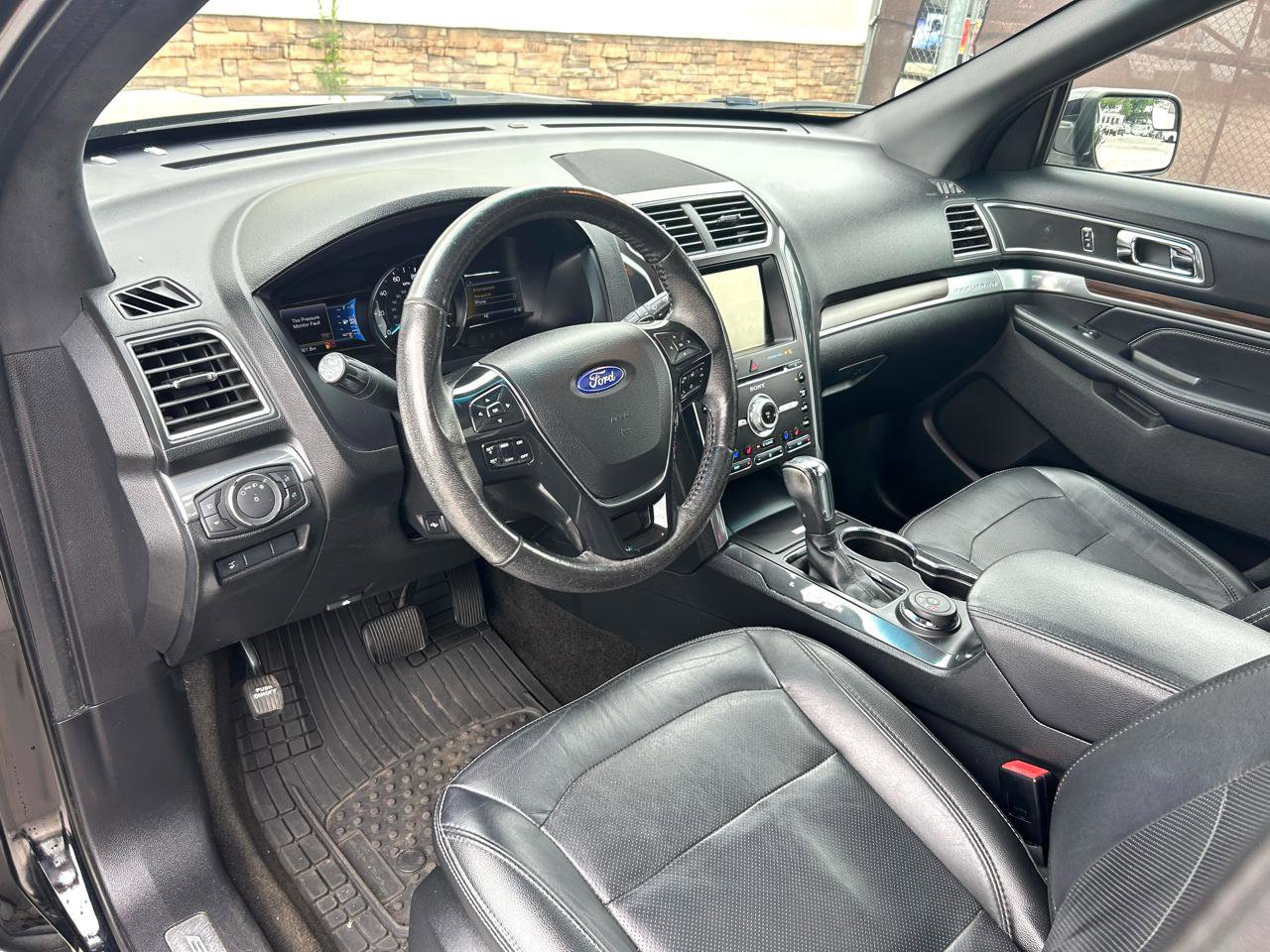 Used 2016 Ford Explorer Limited AWD/4WD image 10
