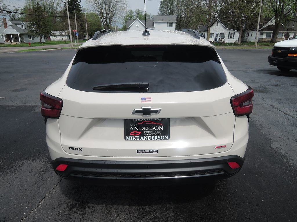 New 2026 Chevrolet Trax RS w/ Driver Confidence Package FWD image 8