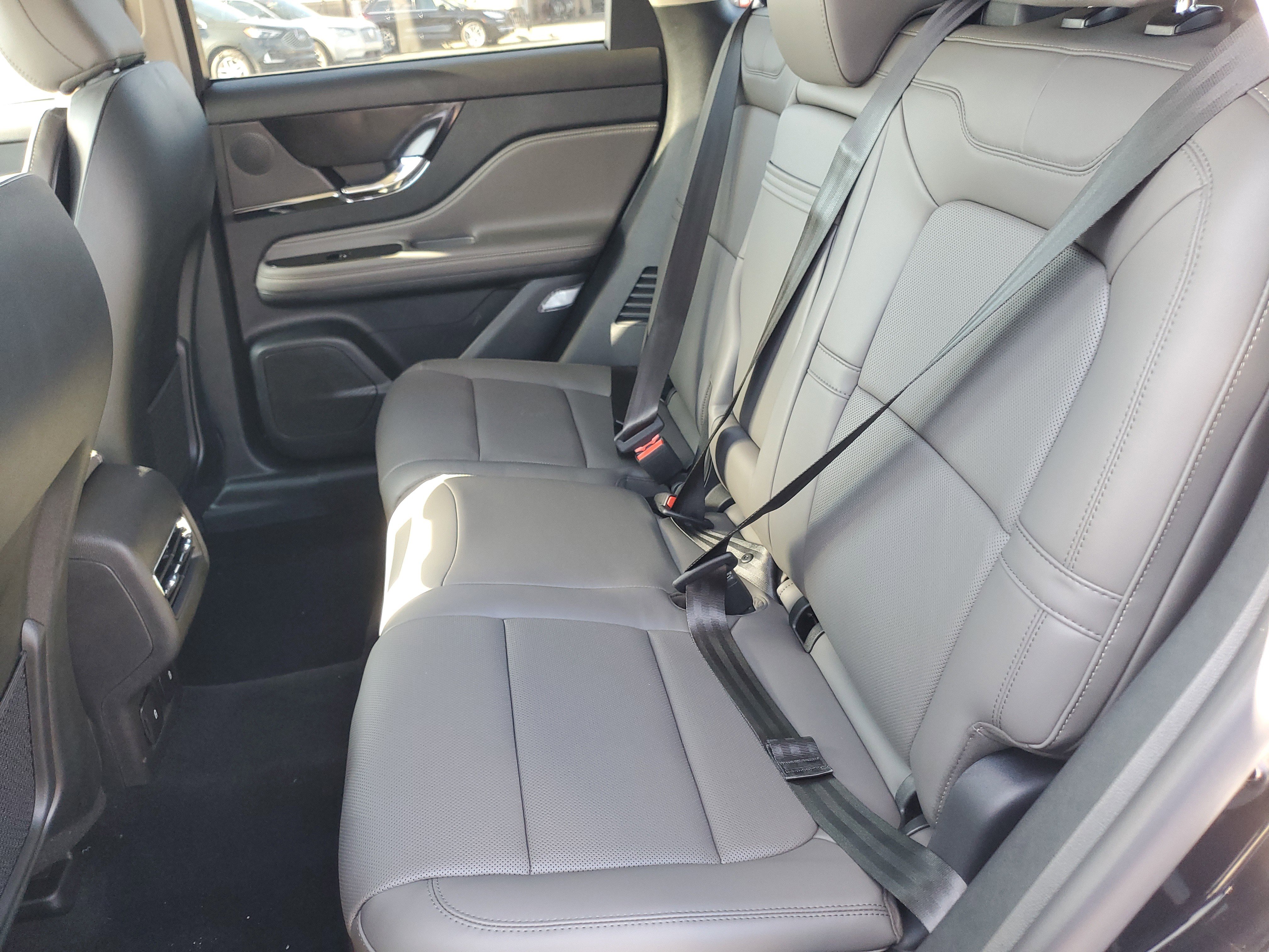 New 2025 Lincoln Corsair Reserve image 28