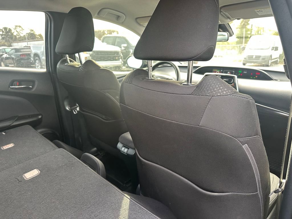 Used 2022 Toyota Prius LE image 54