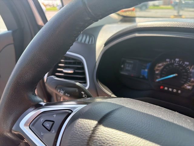 Used 2024 Ford Edge SEL AWD/4WD image 17