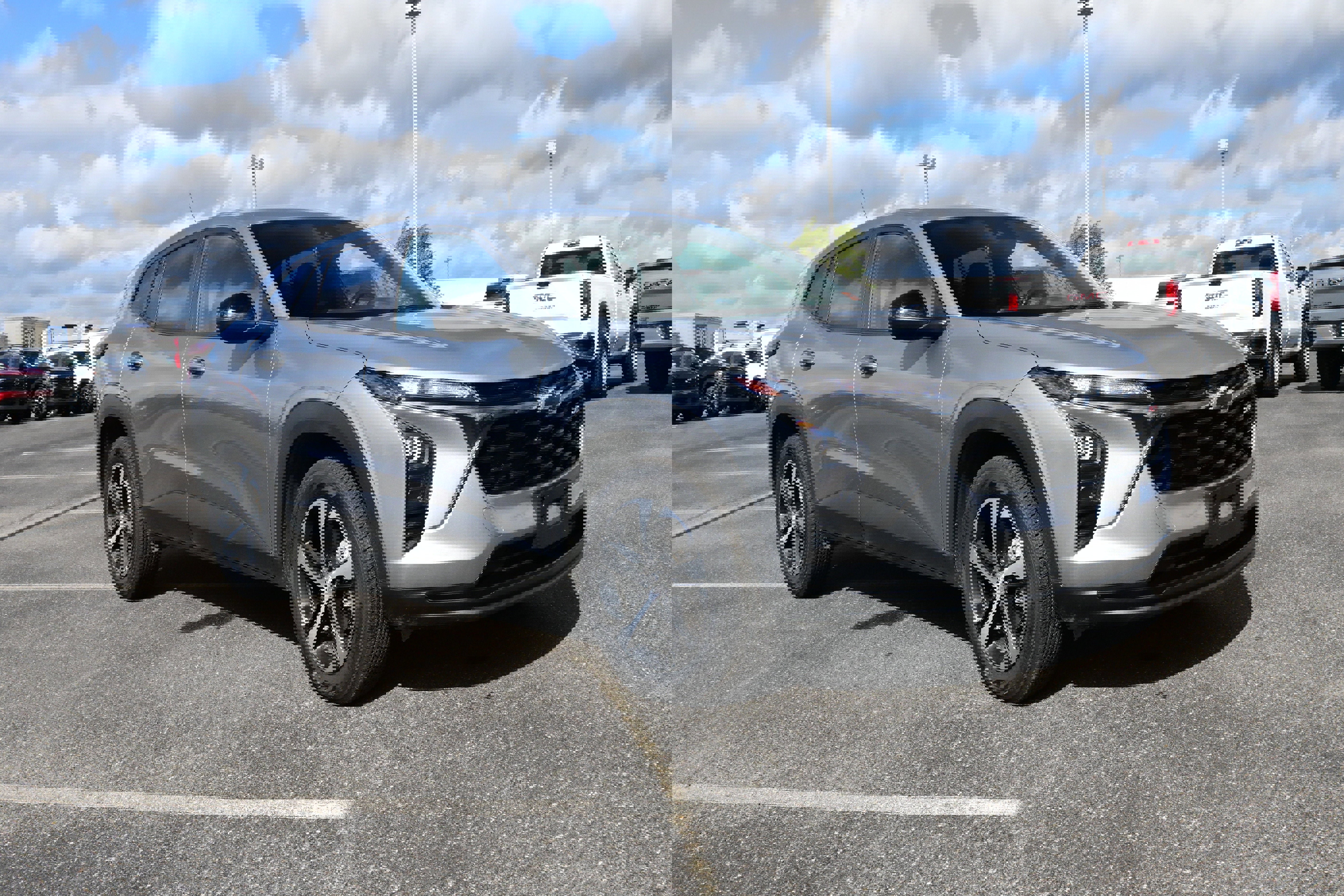 Used 2024 Chevrolet Trax RS image 2