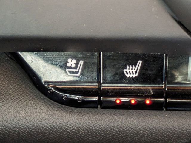 Used 2021 Chevrolet Camaro SS w/ Wild Cherry Design Package 1 image 20