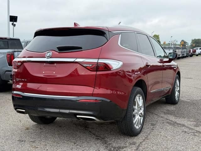 Used 2023 Buick Enclave Premium w/ Experience Buick Package AWD/4WD image 5