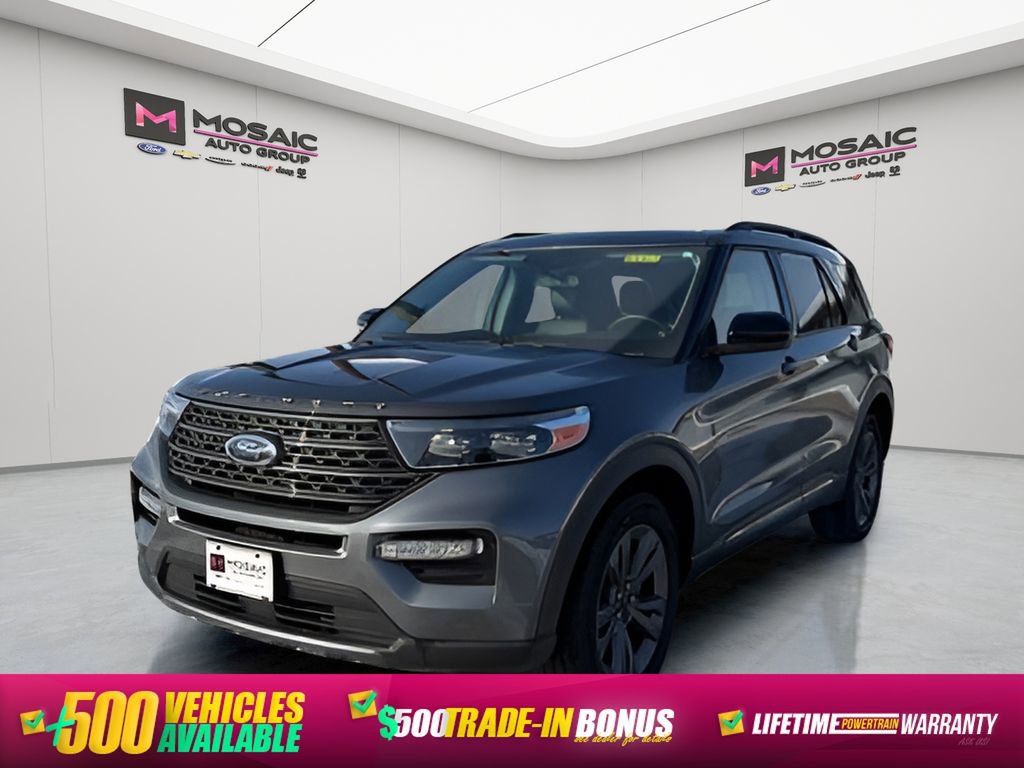 Used 2023 Ford Explorer XLT w/ Equipment Group 202A image 5