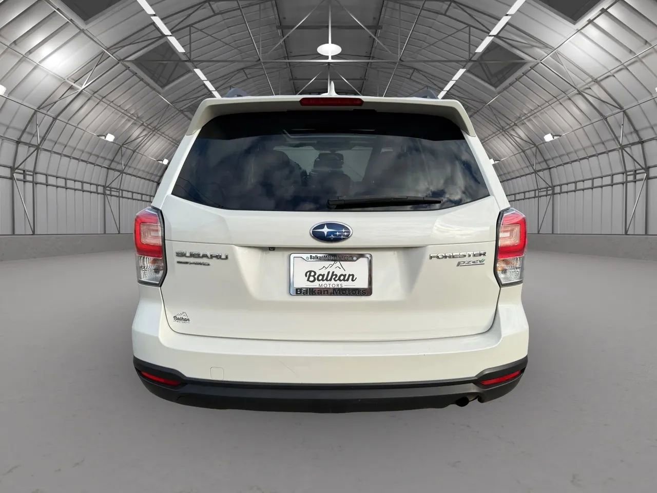 Used 2017 Subaru Forester 2.5i Premium image 4