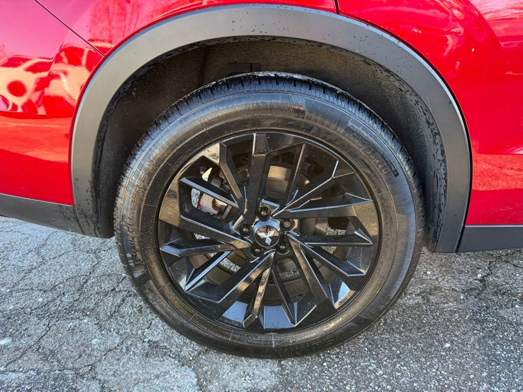 Used 2023 Mitsubishi Outlander SE Black Edition image 11