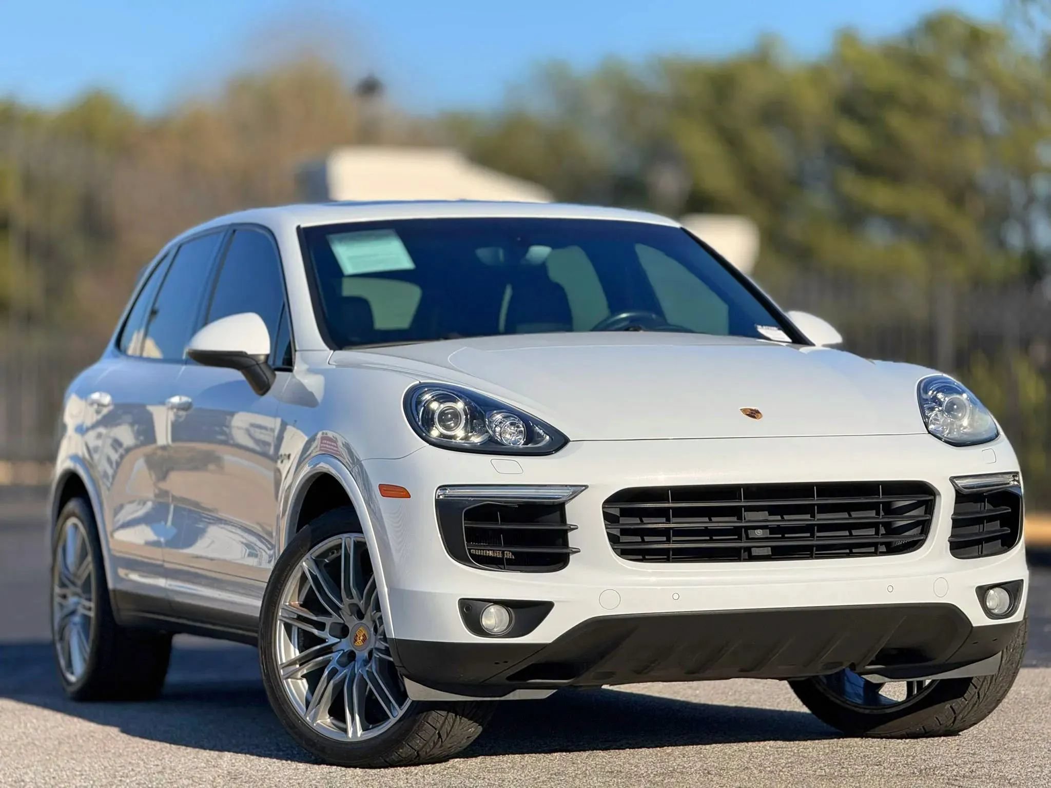 Used 2017 Porsche Cayenne S AWD/4WD image 5