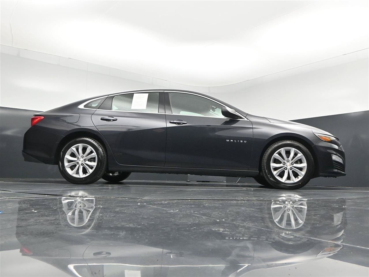 Used 2023 Chevrolet Malibu LT FWD image 31