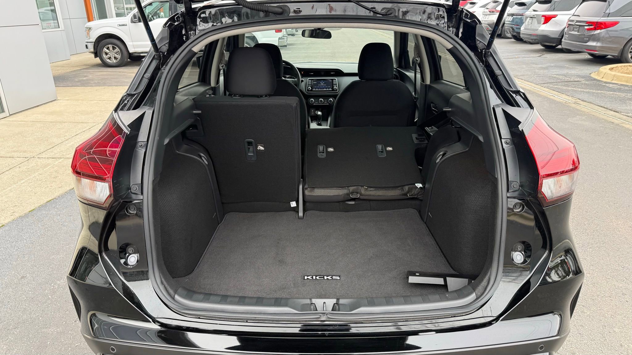 Used 2025 Nissan Kicks Play S image 23