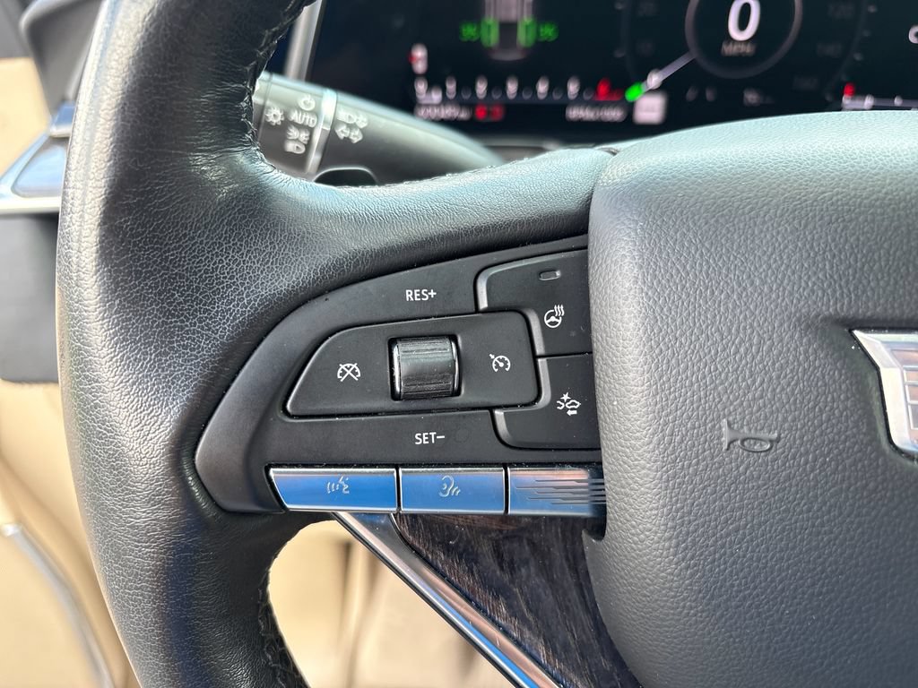 Certified 2021 Cadillac Escalade ESV Premium Luxury AWD/4WD image 19