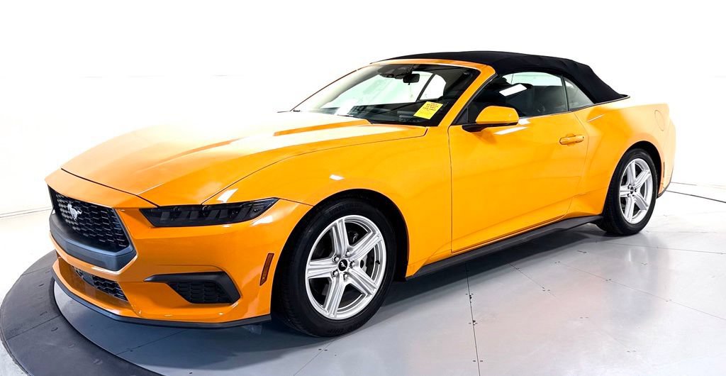 Used 2026 Ford Mustang Premium RWD image 8