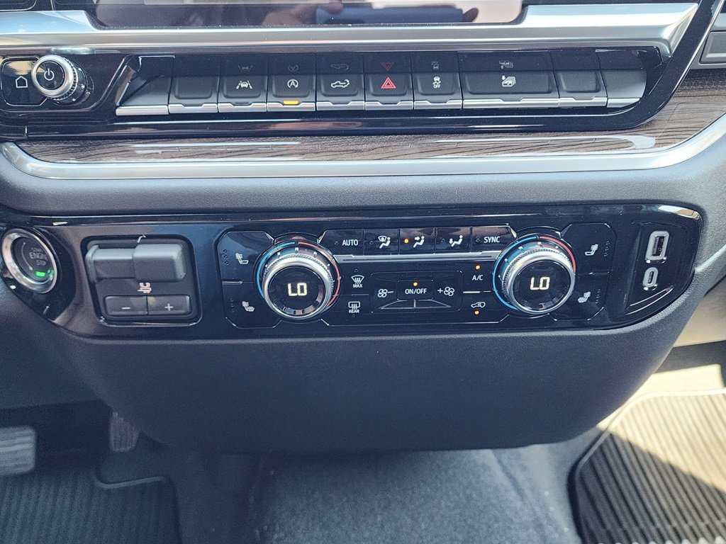 New 2026 GMC Sierra 1500 Elevation image 29