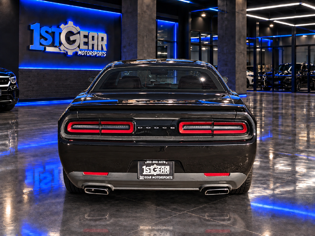 Used 2015 Dodge Challenger R/T w/ Quick Order Package 28B R/T RWD image 6