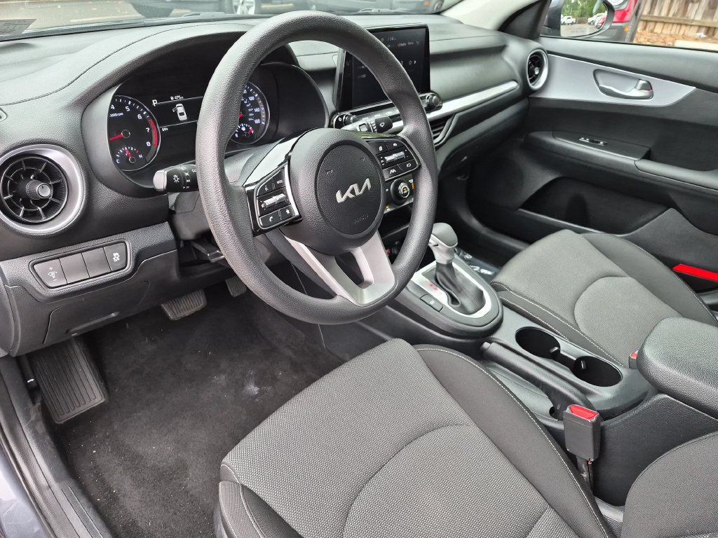 Used 2024 Kia Forte LXS FWD image 17