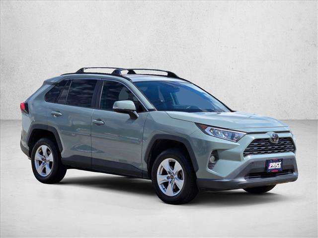 Used 2020 Toyota RAV4 XLE w/ Convenience Package FWD video 3