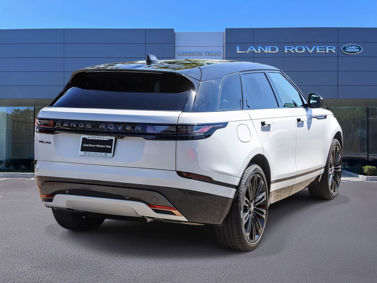 Certified 2025 Land Rover Range Rover Velar Dynamic SE AWD/4WD image 4