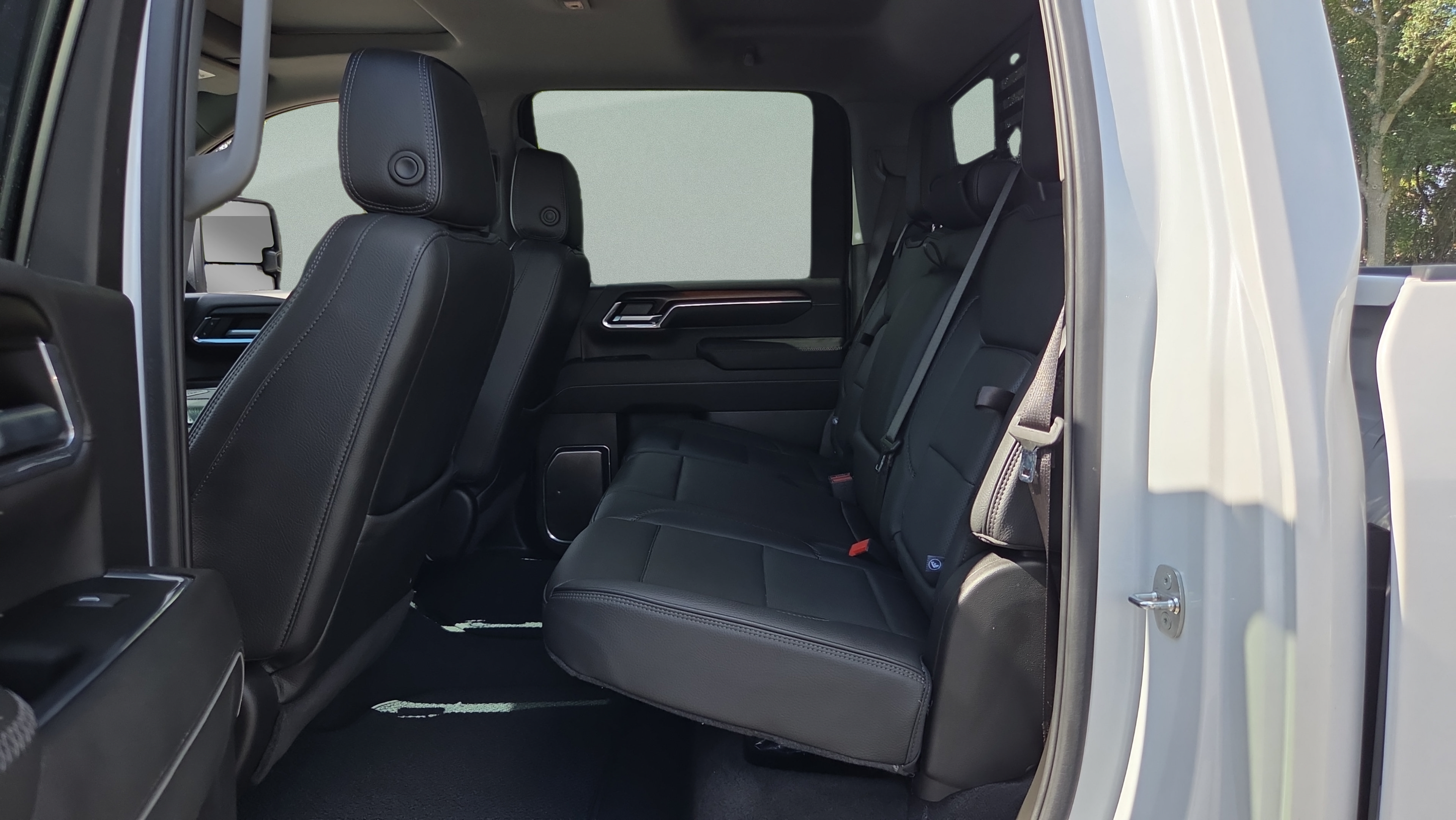 Used 2024 GMC Sierra 2500 Denali w/ Denali Reserve Package AWD/4WD image 10