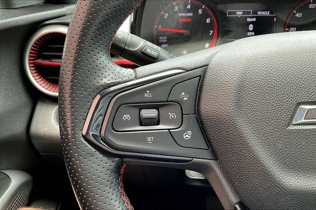 Used 2024 Chevrolet Trax RS FWD image 19