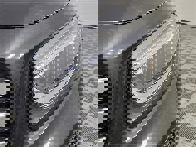 Used 2025 Mercedes-Benz GLB 250 GLB 250 image 10