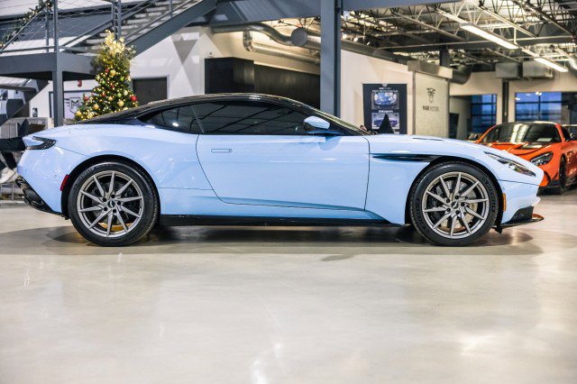 Used 2017 Aston Martin DB11 V12 image 7