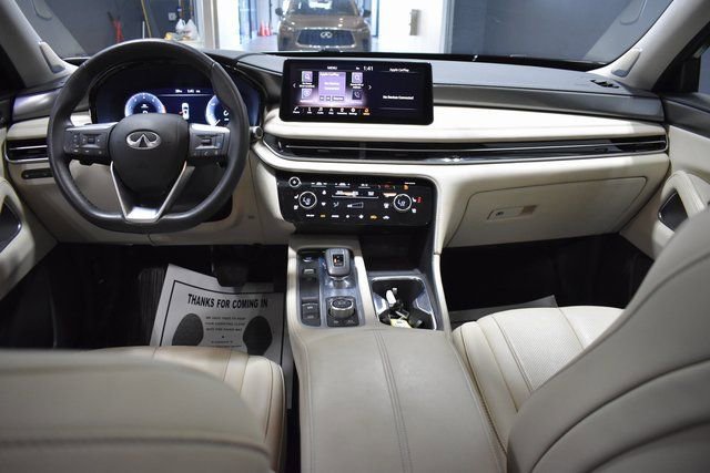 Used 2025 INFINITI QX60 Luxe w/ Vision Package image 13