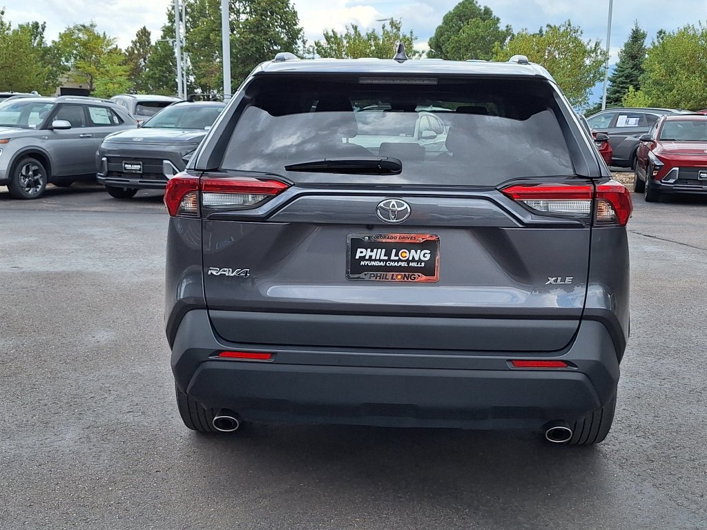 Used 2025 Toyota RAV4 XLE FWD image 4