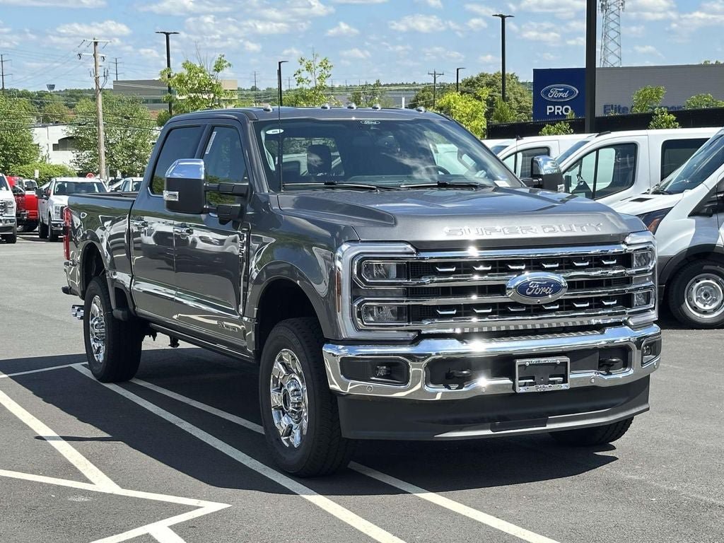 New 2026 Ford F350 Lariat w/ Lariat Ultimate Package