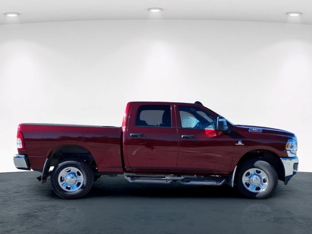 Used 2024 RAM 2500 Tradesman w/ Chrome Appearance Group AWD/4WD image 7
