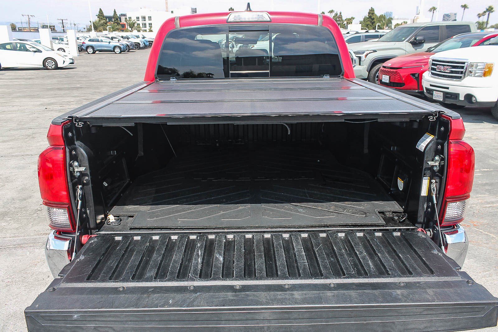 Used 2018 Toyota Tacoma TRD Off-Road RWD image 26