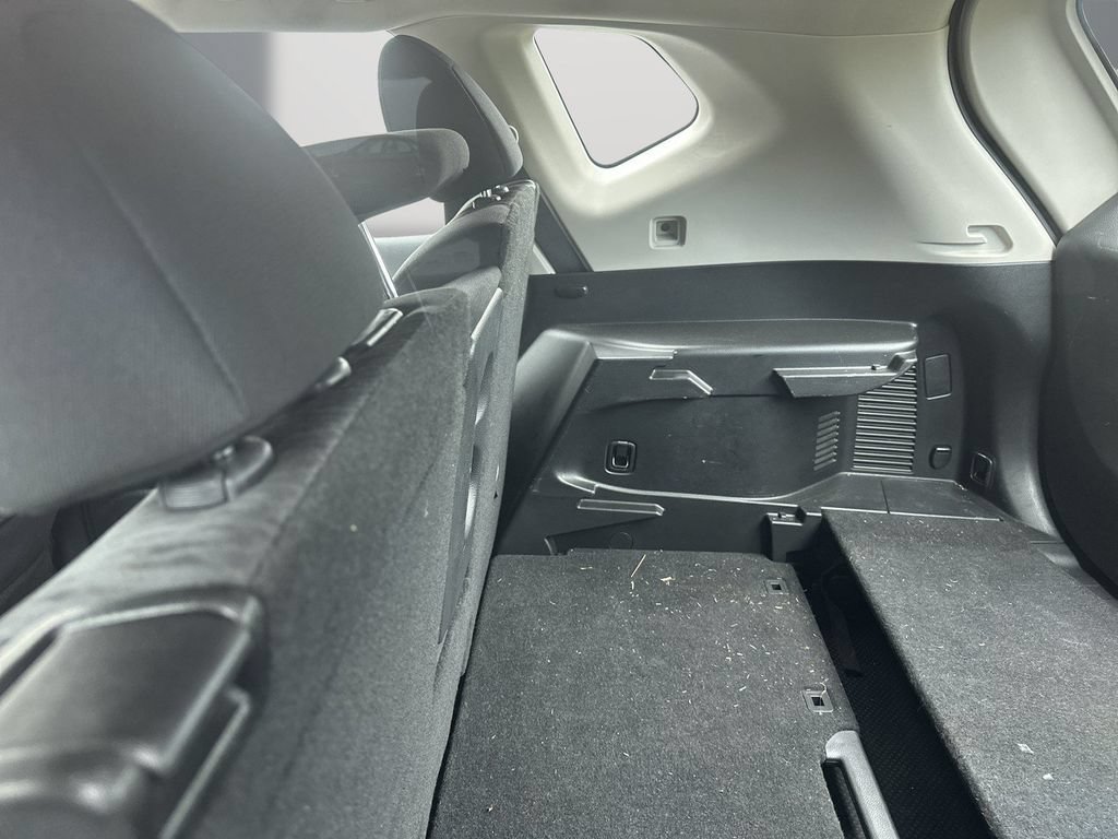 Used 2018 Nissan Rogue S FWD image 6