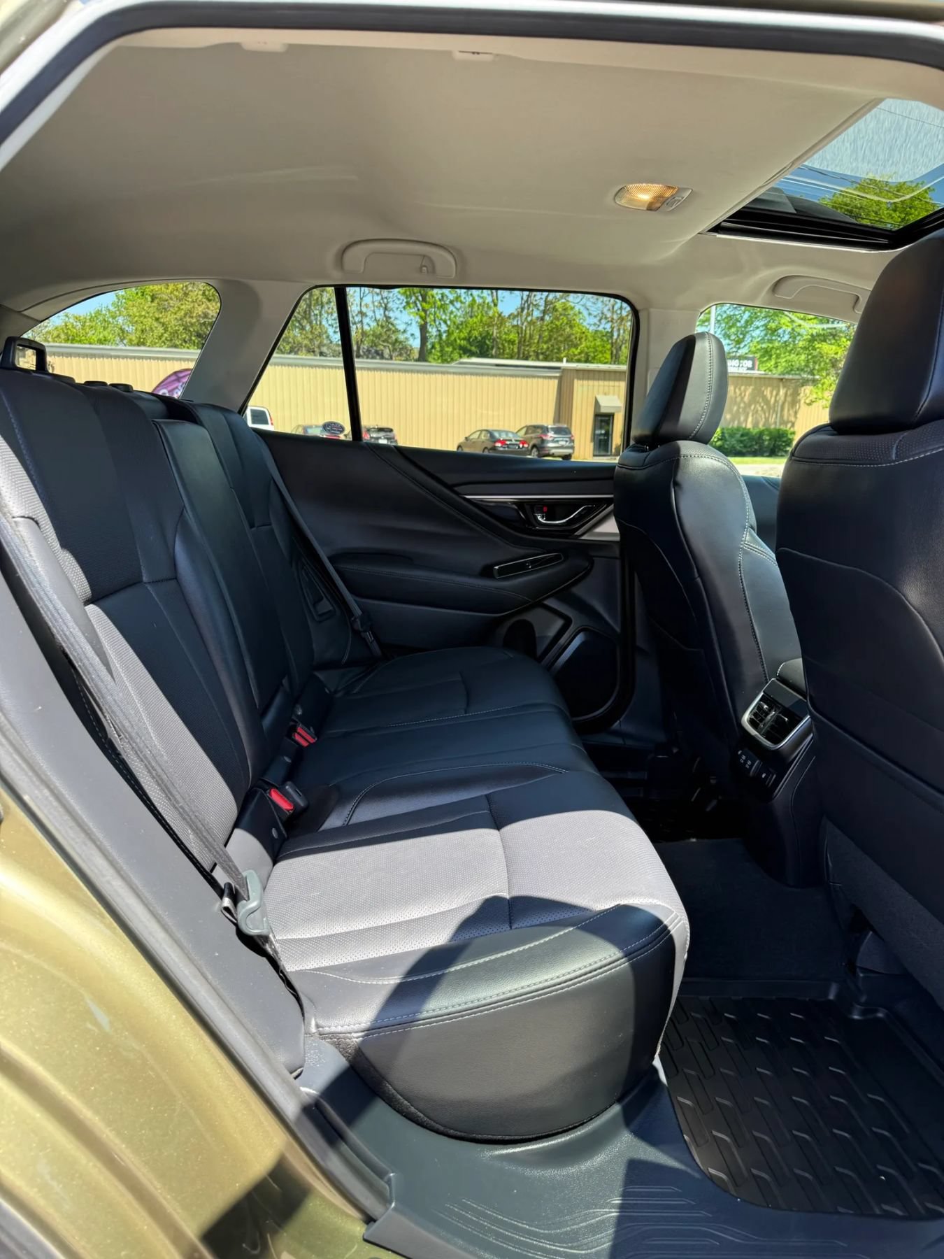Used 2020 Subaru Outback Limited AWD/4WD image 18