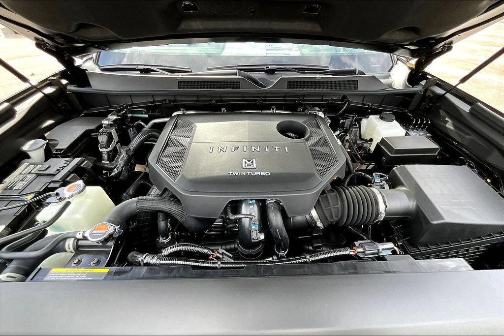 Used 2026 INFINITI QX80 4WD w/ Sport Exterior Package image 13