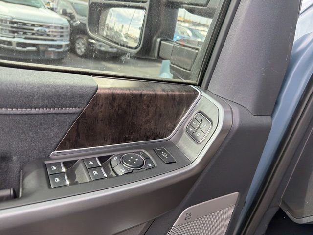 New 2026 Ford F250 Lariat w/ Black Appearance Package image 28