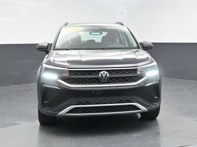 Used 2023 Volkswagen Taos S w/ Driver Assistance Package AWD/4WD image 3